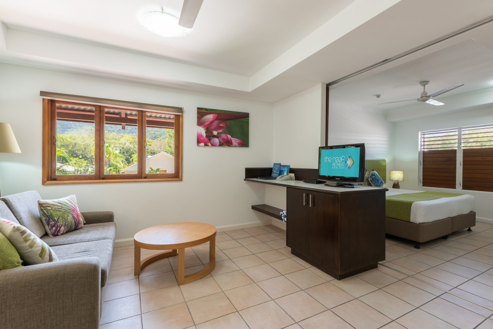 The Reef Retreat living area one bedroom apartment 014