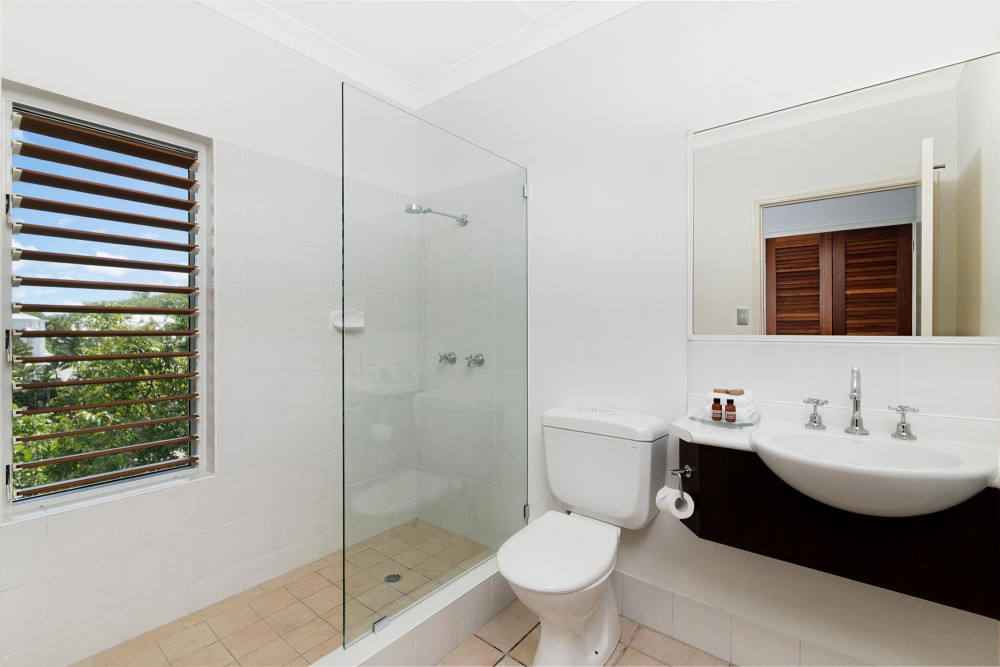 palm cove accommodation studio apartment unit 21 3