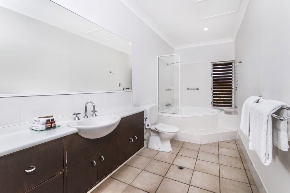 R23 two bedroom bathroom Copy